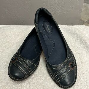 Clark’s Navy Blue Flats 7.5